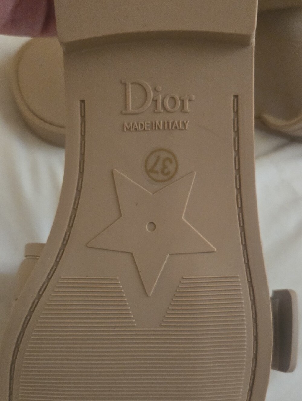 Beige Logo Star-Detail Slide Sandals - Picture 5 of 6